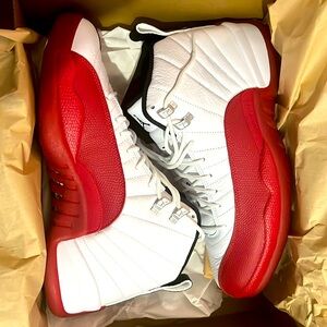 New in box, includes receipt 🧾 
Nike Air Jordan 12 Cherry Red